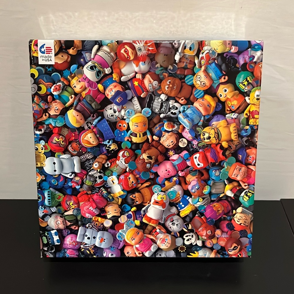 Disney Vinylmation 750 Piece Puzzle